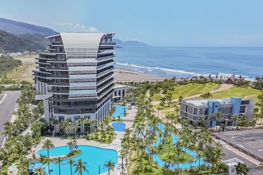 
                                                                        【凱渡海景房一泊二食】奢華陸上郵輪賞龜山島、大溪品海味、北關觀海二日
                                                                        