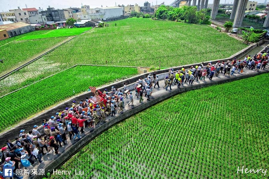 
                                                                        【媽祖遶境】跟著大甲媽祖4/18(六)第一日進香一日遊-台中出發
                                                                        