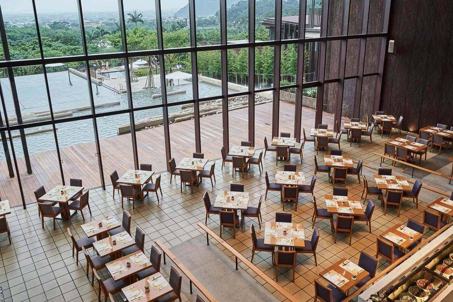 
                                                                        頂奢礁溪老爺酒店自助午餐、五峰旗飛瀑、壯圍沙丘拾光、入住捷絲旅溫泉二日
                                                                        