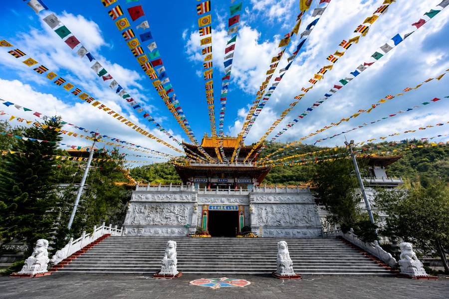 
                                                                        佛寺瑰寶、藏傳祈福、內門宋江陣、品總鋪師手路菜、台江國寶小亞馬遜三日
                                                                        