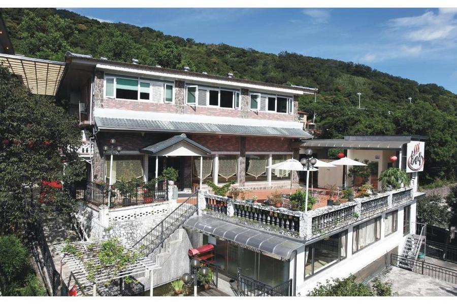 泉世界溫泉會館