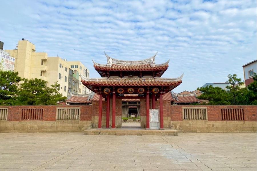 
                                                                                                        【高鐵假期-饗宴之旅】彰化鹿港小吃．三輪車古蹟巡禮一日豐富行
                                                                                                        