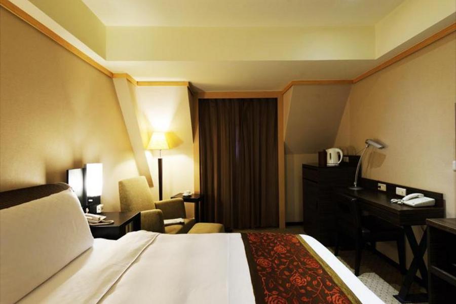 
                                                                        【高鐵假期-29天前預購優惠】柯達大飯店台北一店二日自由行
                                                                        