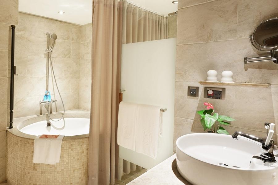 
                                                                        【高鐵假期-限定優惠】綠色標章飯店_君品酒店台北二日自由行
                                                                        