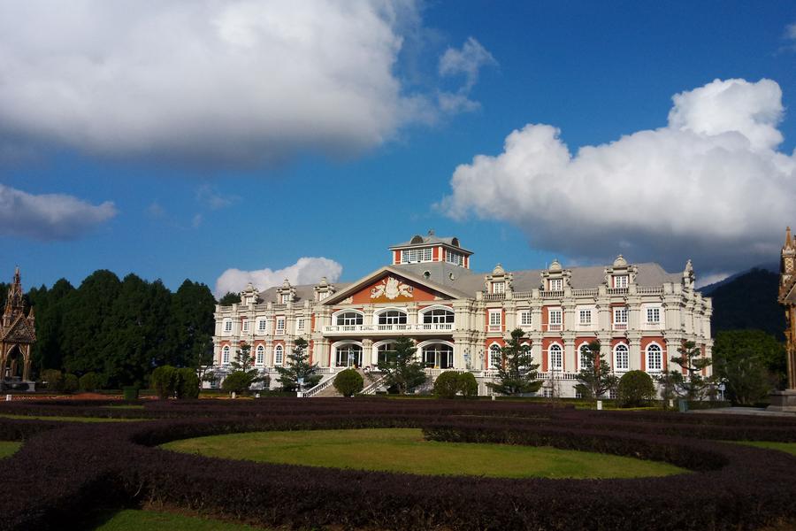 
                                                                        【高鐵假期_日月潭好好玩】南投九族文化村．日月潭遊湖2日輕鬆遊
                                                                        