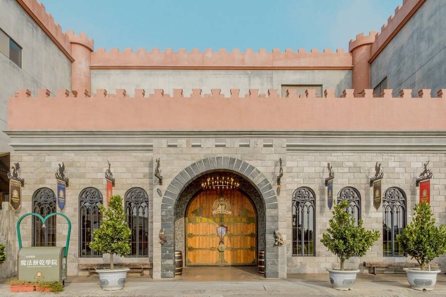 
                                                                        【彰化在地假期】優格餅乾學院・八卦山大佛風景區・鹿港老街一日豐富行
                                                                        