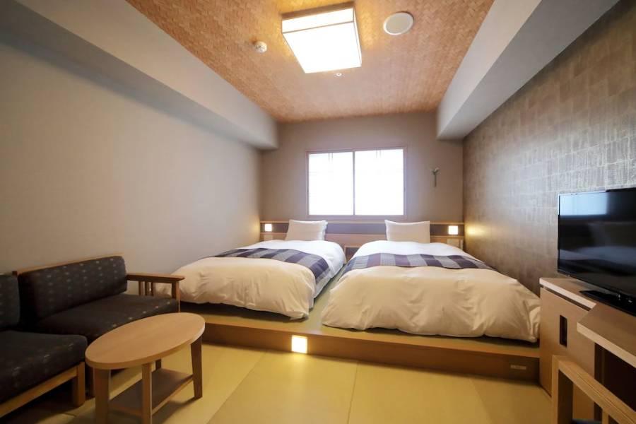 
                                                                                                        日本大阪御宿野乃難波飯店_機+酒
                                                                                                        