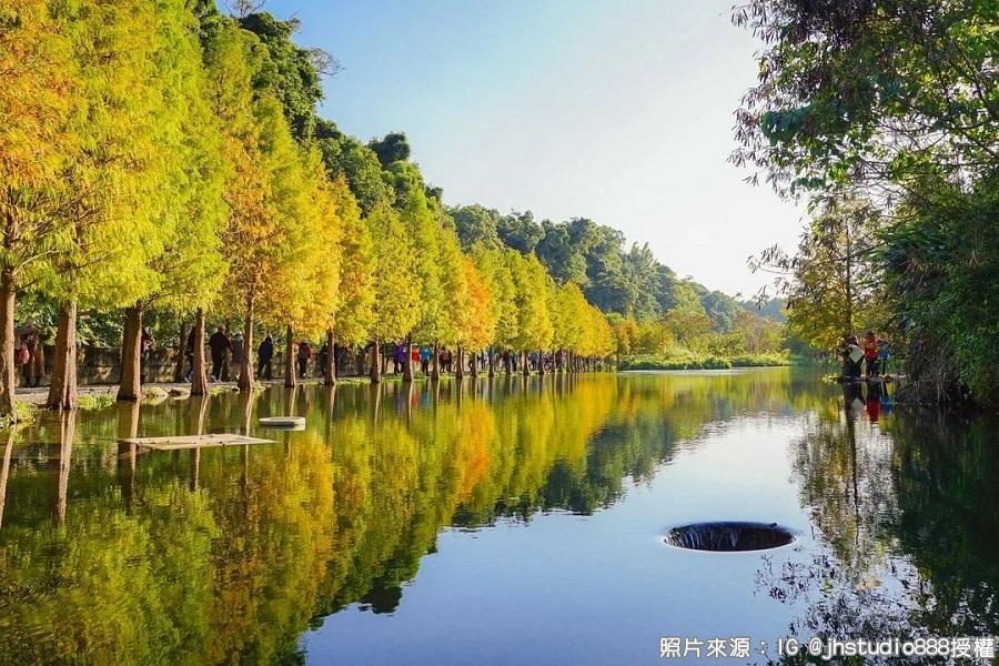 
                                                                                                        【絢爛秋色】大湖公園、月眉濕地落羽松、拱北殿、白沙屯、六福萬怡二日遊
                                                                                                        