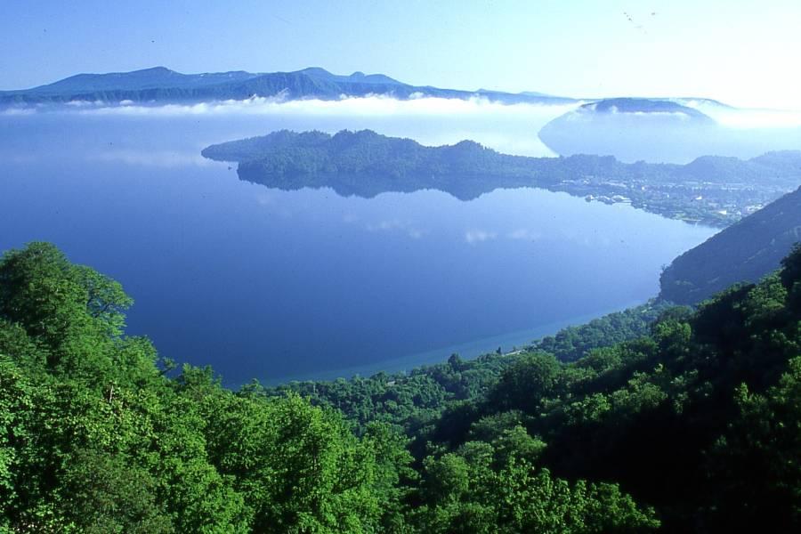 
                                                                                                        十和田湖
                                                                                                        