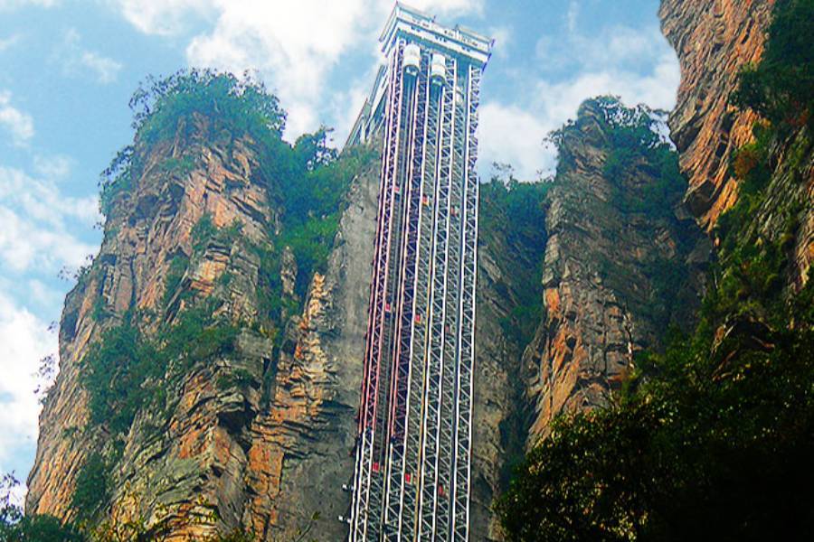
                                                                        百龍電梯
                                                                        