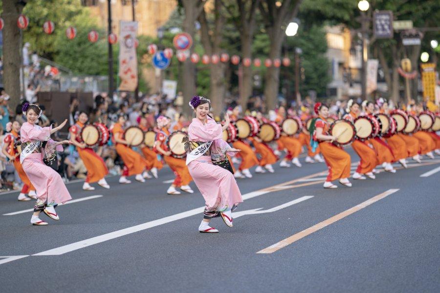 
                                                                                                        盛岡三颯舞（さんさ踊り）
                                                                                                        