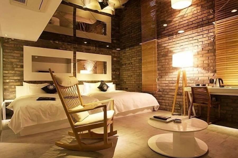 
                                                                                                        【濟州】濟州島天璽飯店_機+酒
                                                                                                        