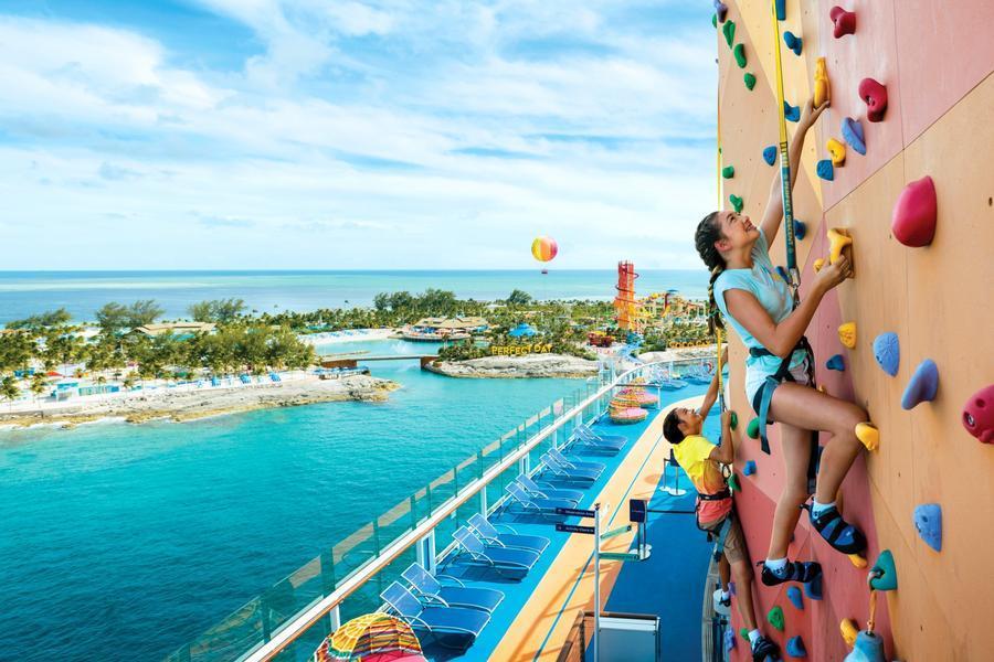 
                                                                                                                        攀岩牆Rock Climbing Wall
                                                                                                                        
