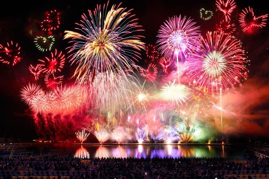 
                                                                                                        豪斯登堡煙火秀
                                                                                                        