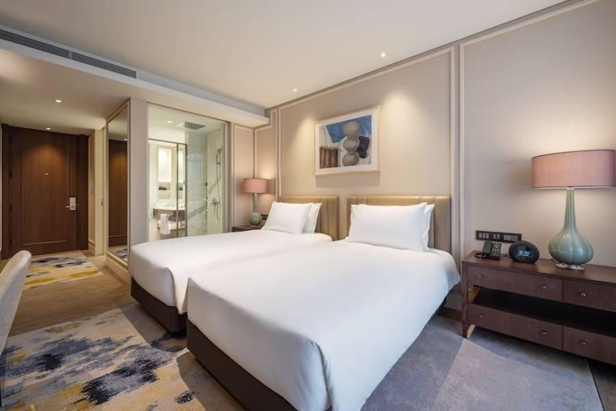 【中區】鉑爾曼飯店_機+酒