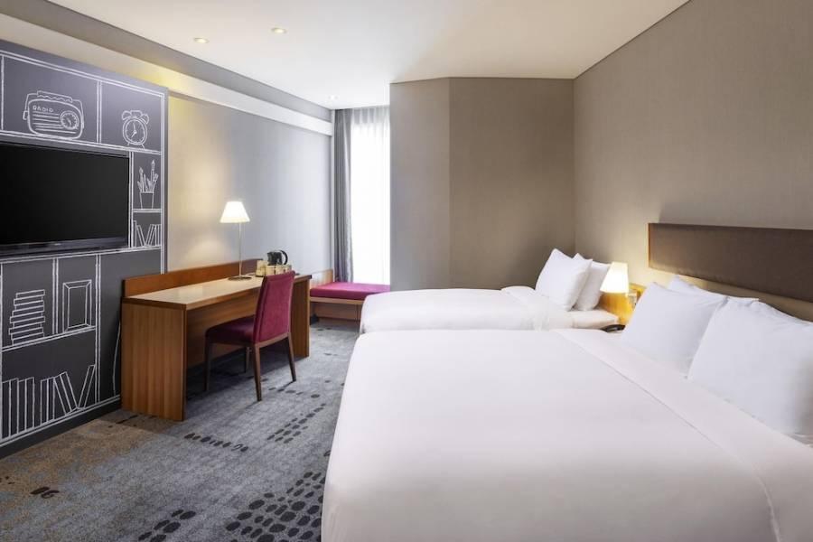 
                                                                        韓國IBIS明洞首爾大使飯店 機+酒自由行 
                                                                        