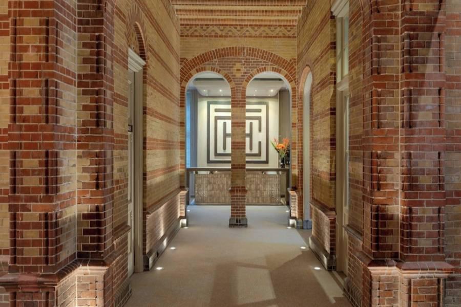 
                                                                        ☄︎學院飯店 機+酒
                                                                        