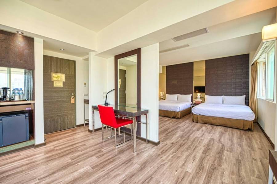 
                                                                        【澎湖】日立大飯店 機+酒
                                                                        