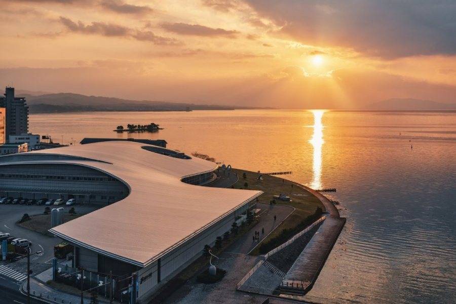 
                                                                        島根縣立美術館
                                                                        