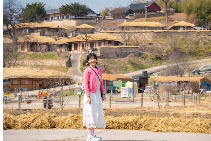 
                                                                        慶州 良洞民俗村
                                                                        