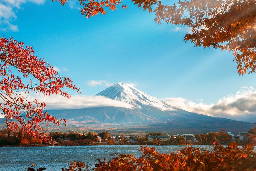 
                                                                        河口湖
                                                                        