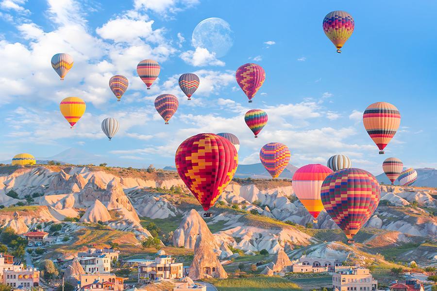 
                                                                                                        上天下地 兩千年絕景飽覽眼中 熱氣球飛行體驗
                                                                                                        
