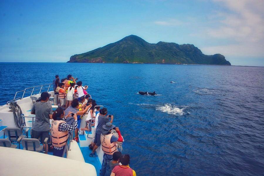 
                                                                                                        北橫拉拉山森呼吸、舊百吉隧道、金車城堡咖啡、龜山島牛奶海賞鯨二日
                                                                                                        