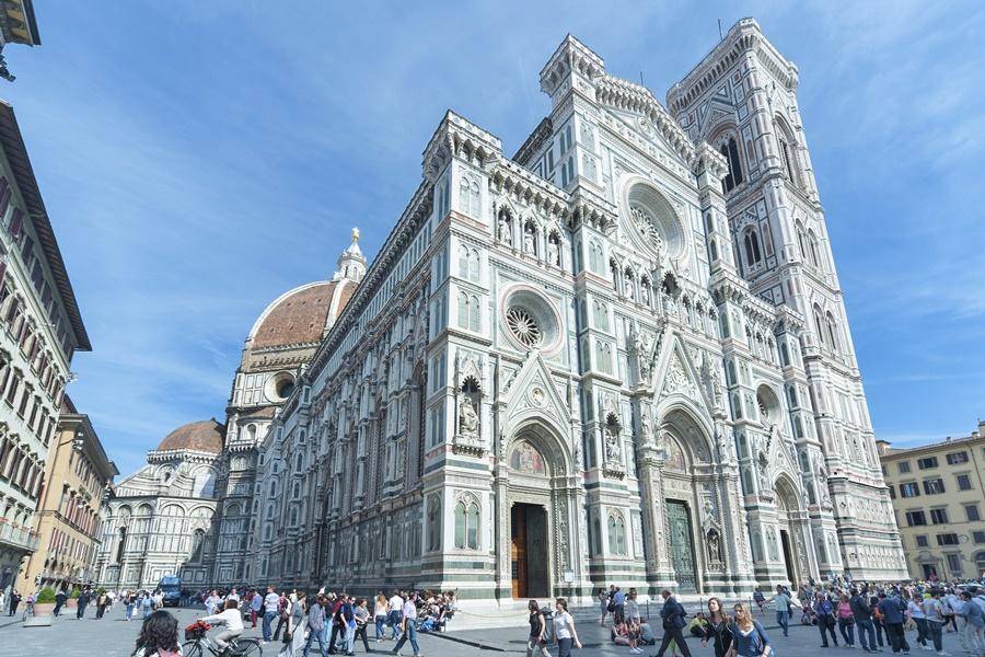 
                                                                        聖母百花大教堂
                                                                        