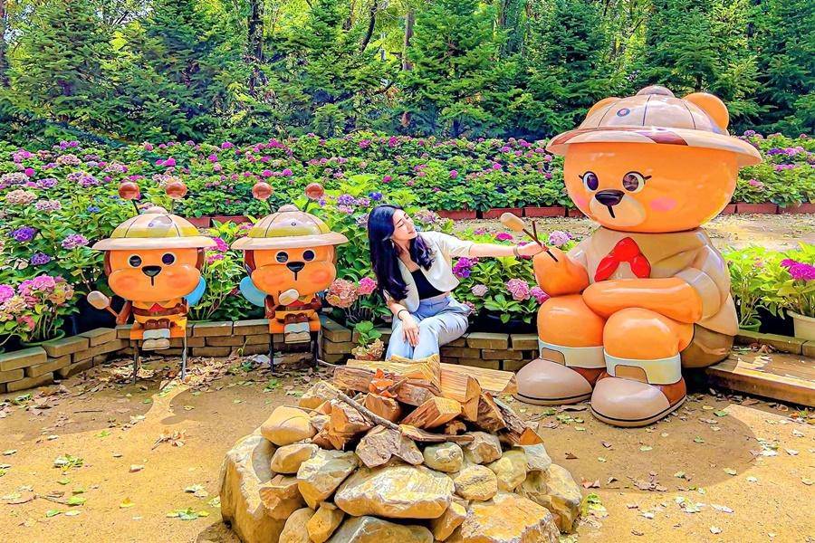 
                                                                        【釜邱玩透透】雙樂園、噹噹炸雞DIY、海濱列車、鯨魚文化村5日
                                                                        