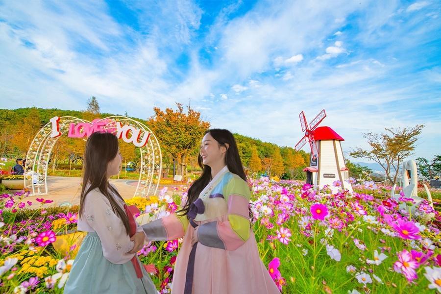 
                                                                        【春遊蔚釜邱】浪漫海濱列車.加耶韓服體驗.希望郵筒燈塔.鋼鐵藝術村5日
                                                                        